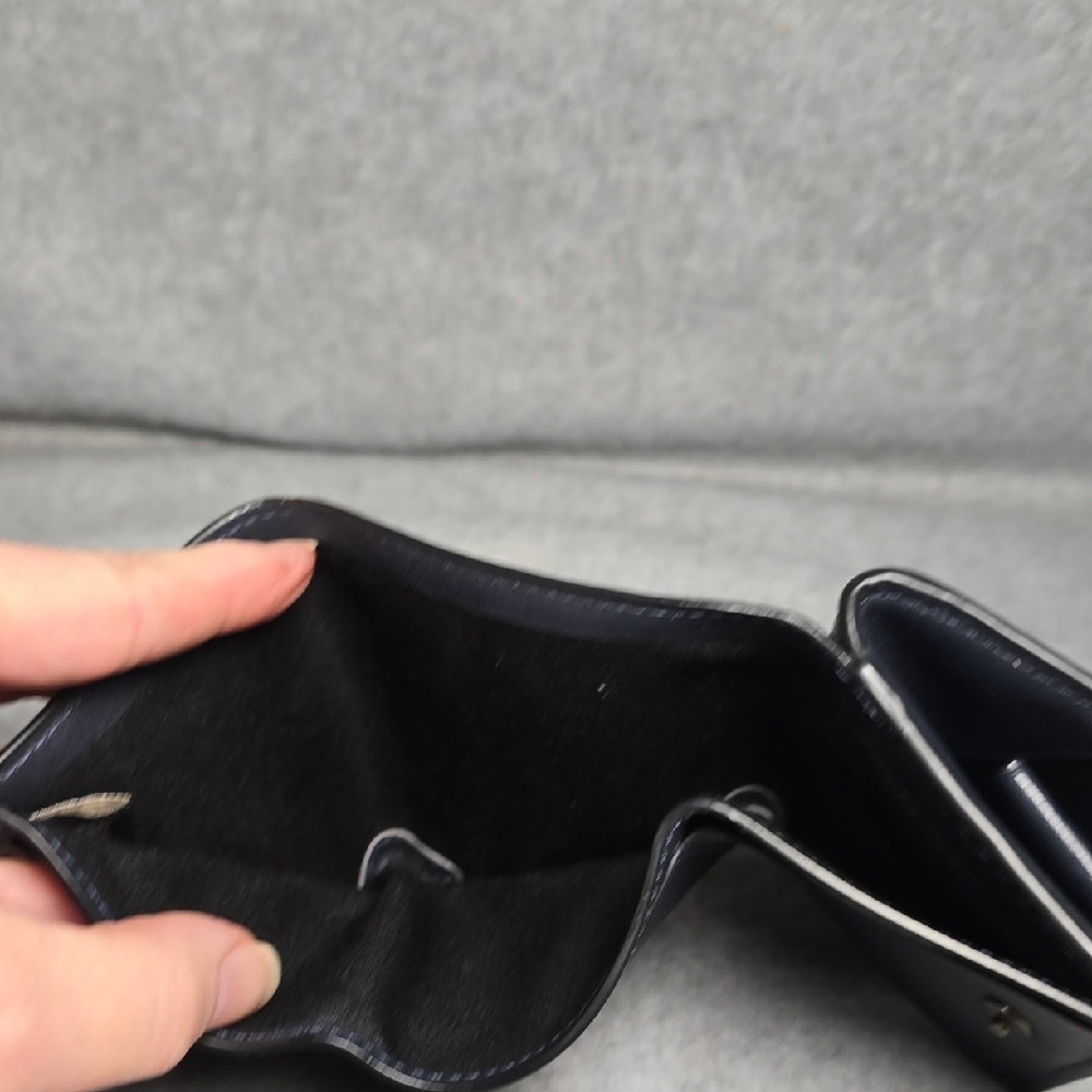 Coach Compact Tri-fold Navy Signature Wallet - Picture 10 of 16